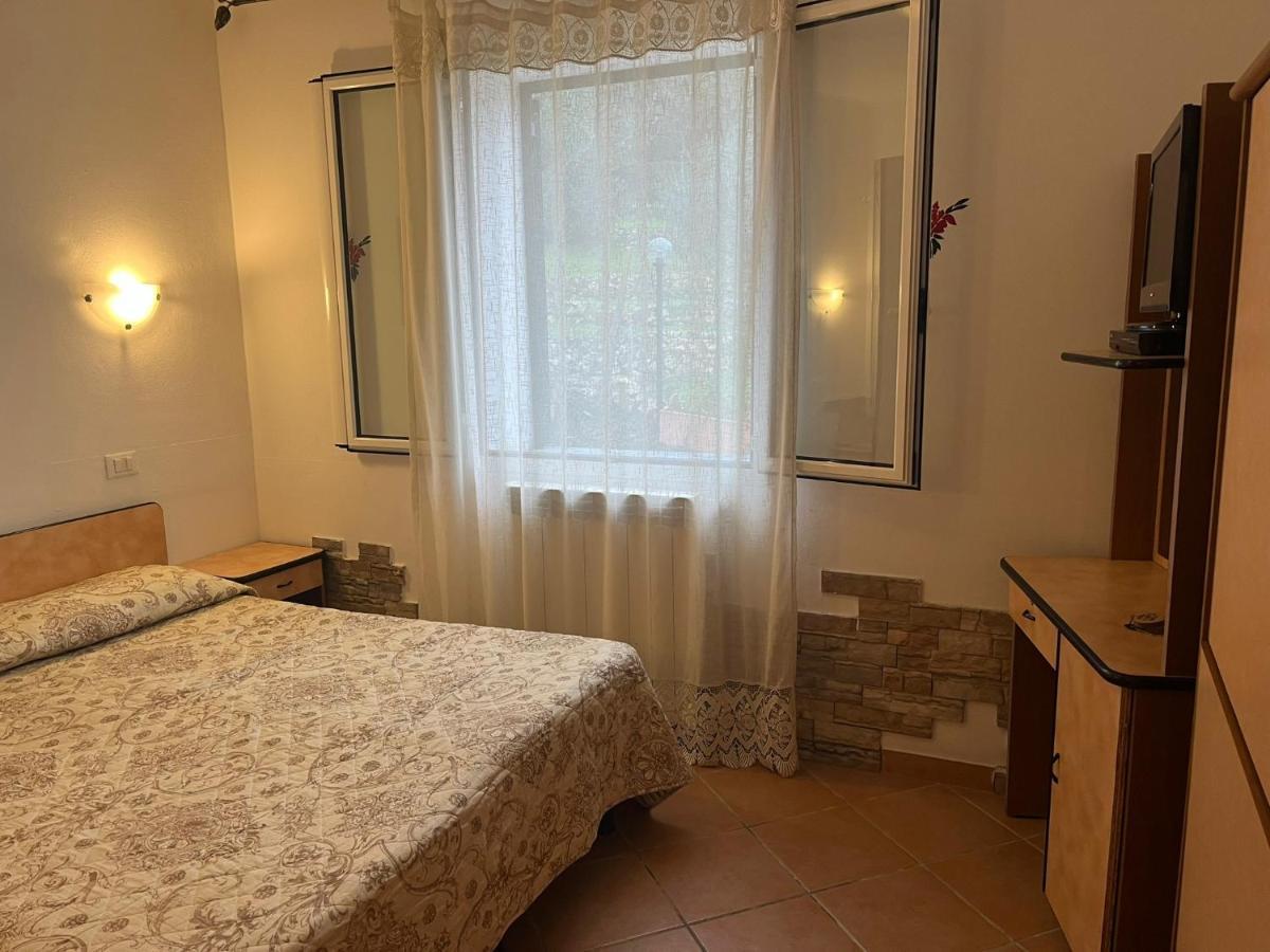 Agriturismo Le Mimose Imperia Dış mekan fotoğraf